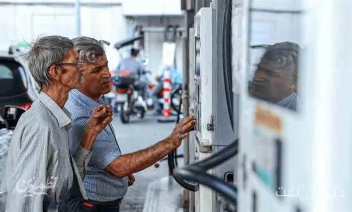 احمدی: سیاست دولت و مجلس، گذار به استفاده از کارت سوخت شخصی و بانکی است