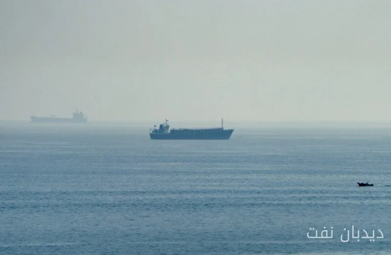 دو نفتکش در تنگه هرمز هدف قرار گرفتند
