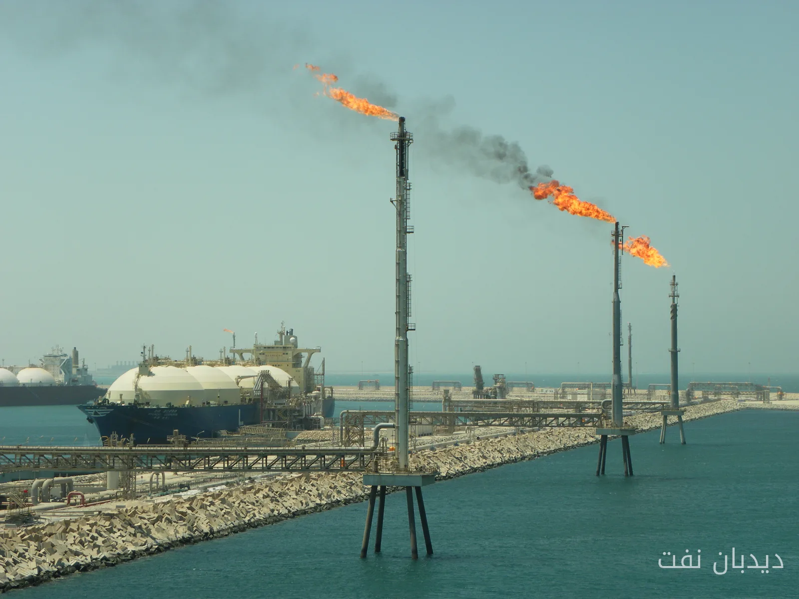 کاهش قیمت LNG در پی تغییر مسیر نفتکش‌ها به سمت عمان