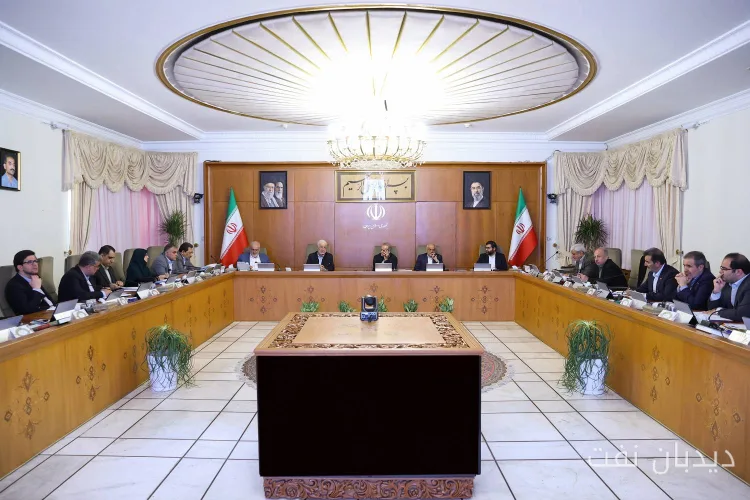 پزشکیان: نصب پنلهای خورشیدی سقفی در اولویت دولت قرار گرفت