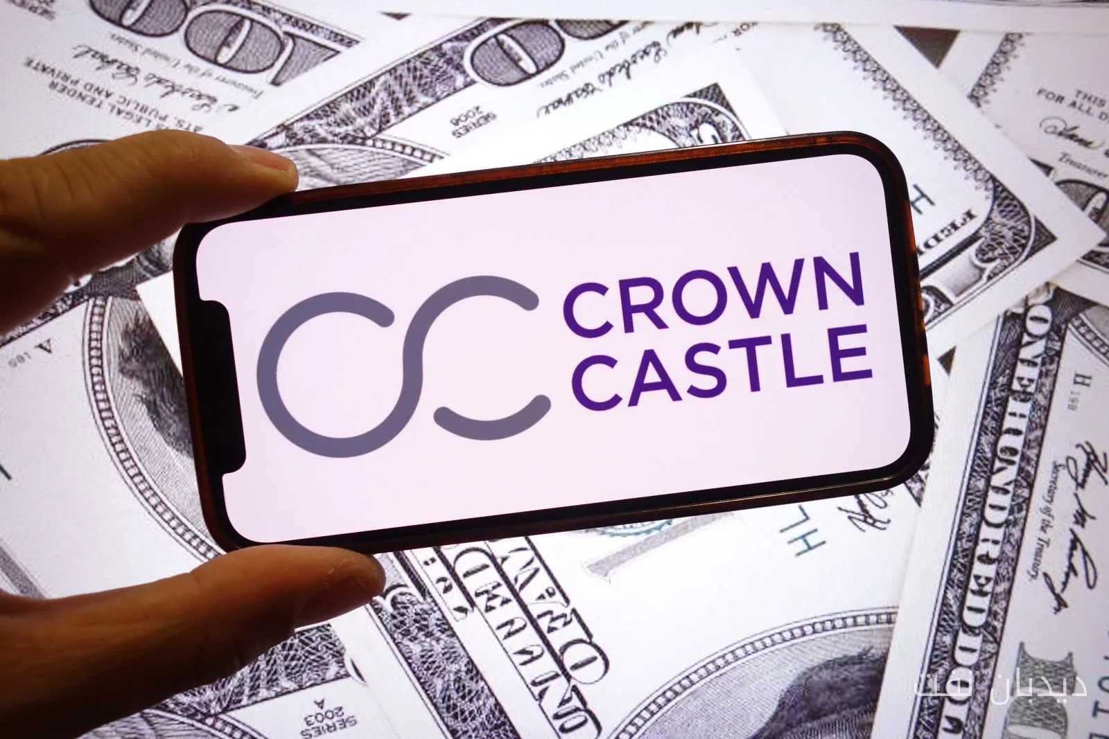 Crown Castle: آیا CCI از بخش املاک عقب مانده است؟