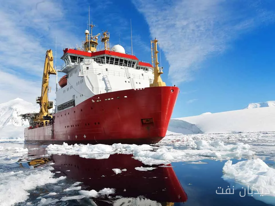 HMS Protector به دلیل نقص فنی از تیساید به دوونپورت منتقل شد