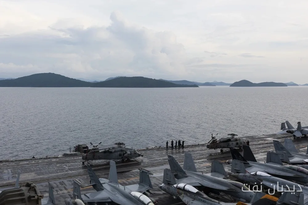 ورود ناو USS George H.W. Bush به بندر پوکت تایلند پس از شش ماه دریانوردی