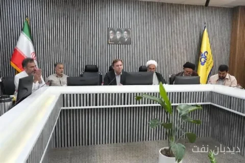 استاندار بوشهر: تلاش جهادی کارکنان پالایشگاه‌های آسیب‌دیده تولید گاز را تداوم بخشید