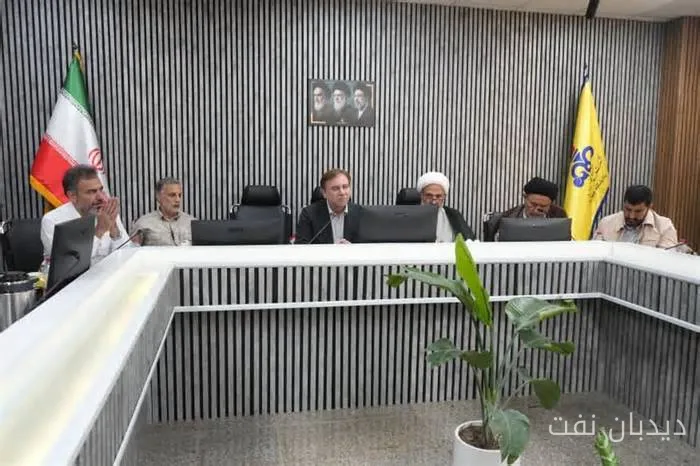 استاندار بوشهر: تلاش جهادی کارکنان پالایشگاه‌های آسیب‌دیده تولید گاز را تداوم بخشید